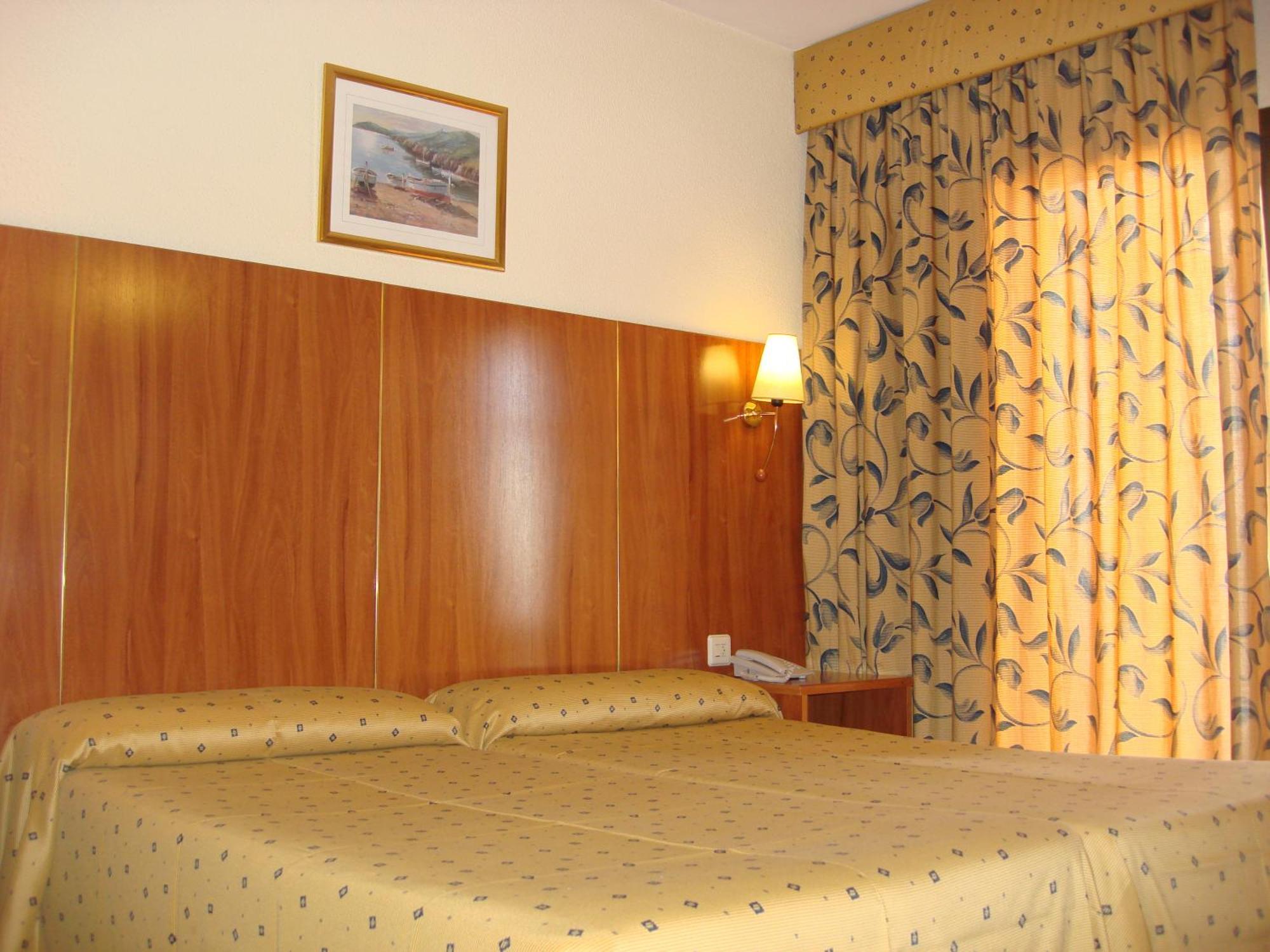 Hotel Mareny Бенидорм Экстерьер фото