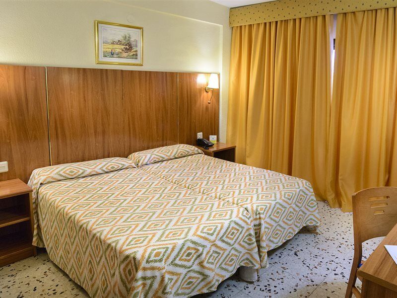 Hotel Mareny Бенидорм Экстерьер фото